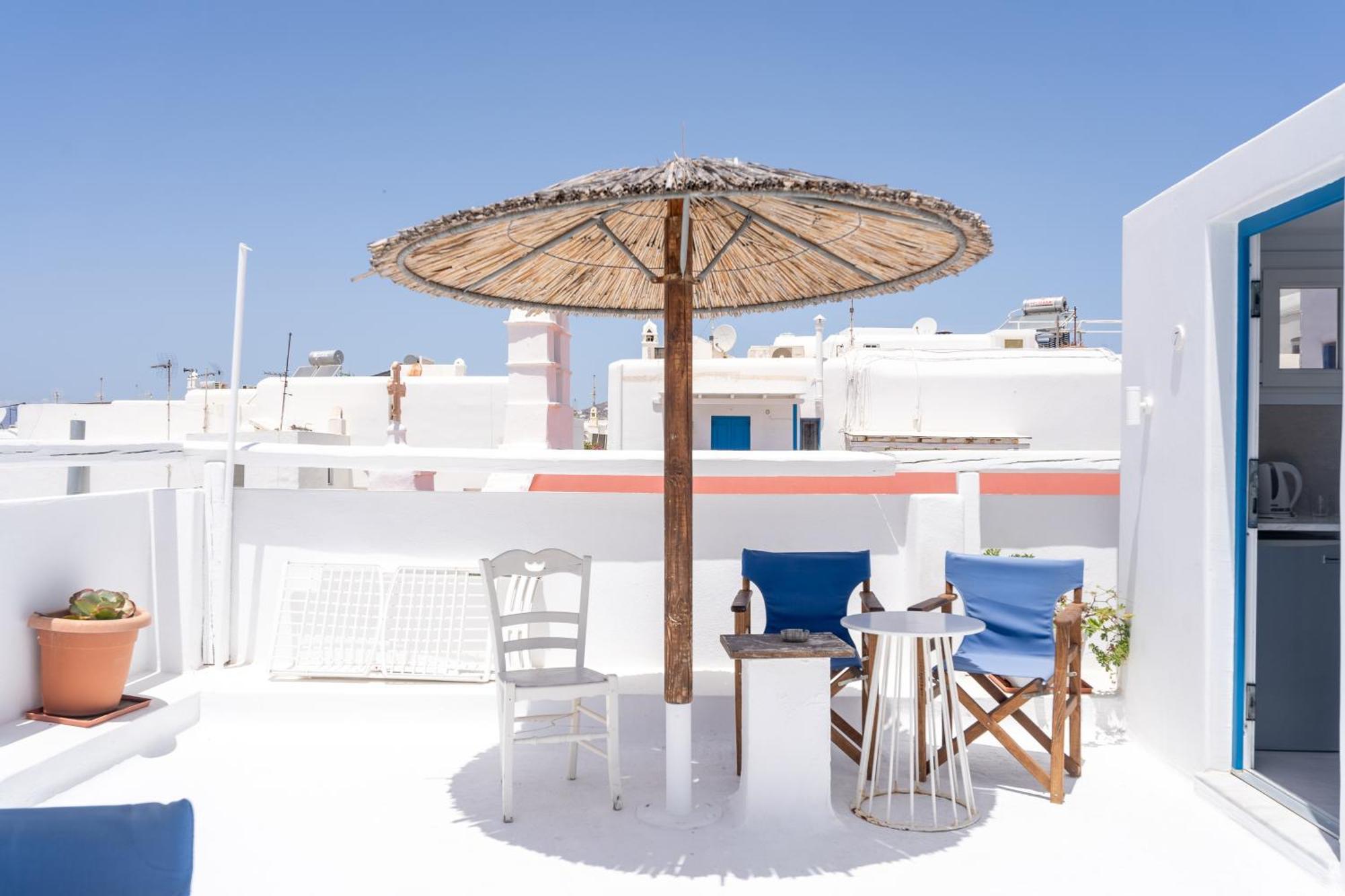 Hotel Eleanna's